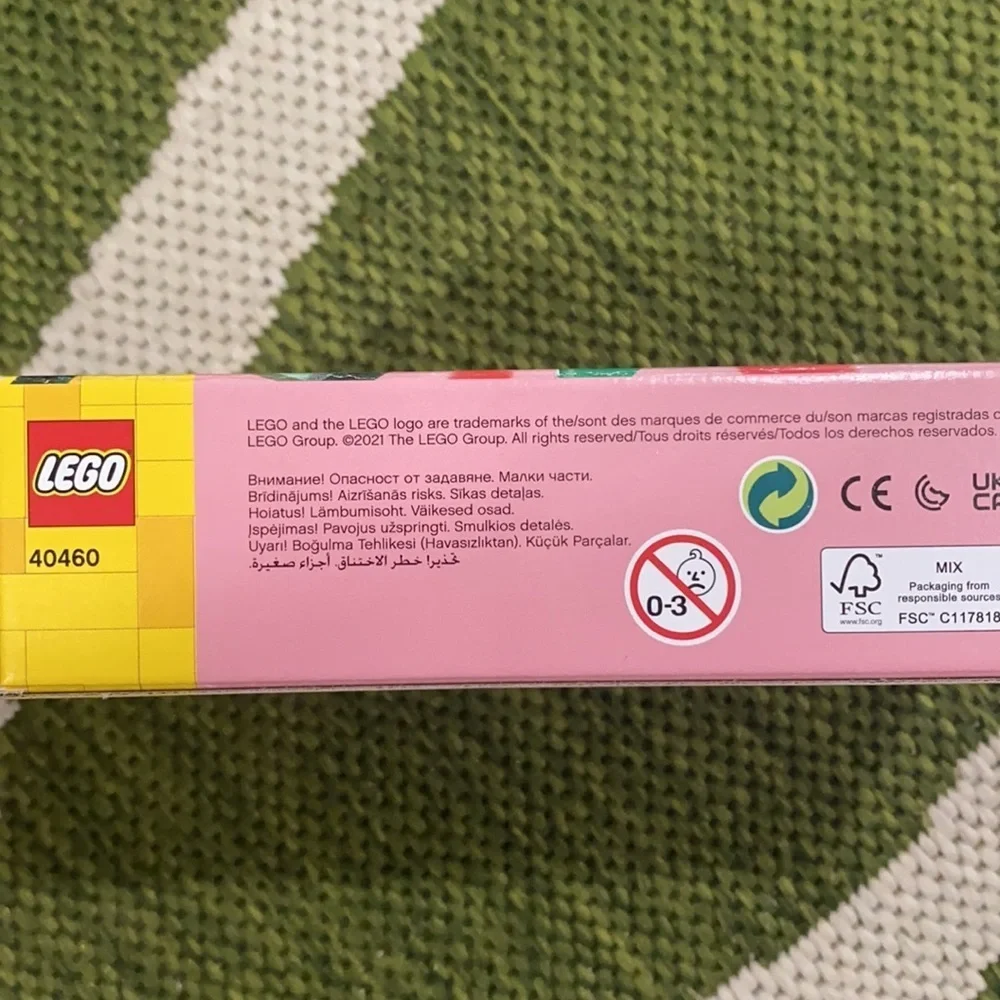 NIB LEGO tulips and roses set